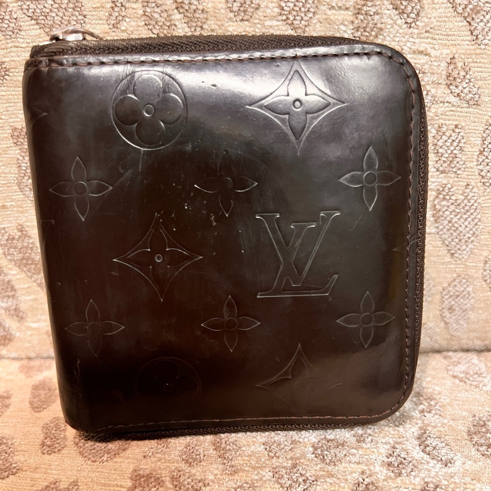 Sold! Louis Vuitton Monogram Mat Zip Bifold Wallet Black Vernis Matte
